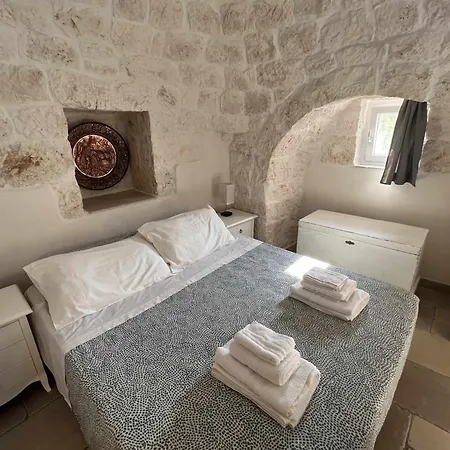 别墅 Rock'n'trullo 4 Bedroom Privatepool By Tripostuni 奥斯图尼