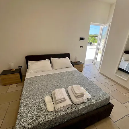 别墅 Rock'n'trullo 4 Bedroom Privatepool By Tripostuni 奥斯图尼