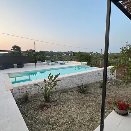 别墅 Rock'n'trullo 4 Bedroom Privatepool By Tripostuni 奥斯图尼