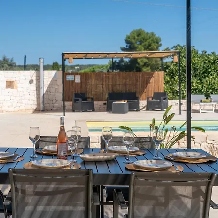 וילה Rock'n'trullo 4 Bedroom Privatepool By Tripostuni אוסטוני