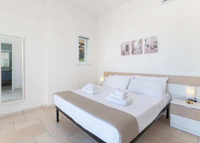 Rock'n'trullo 4 Bedroom Privatepool By Tripostuni Остуни